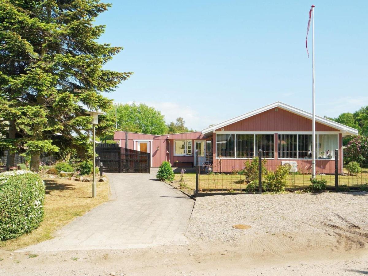 6 Person Holiday Home In Kors R Korsør Exteriör bild